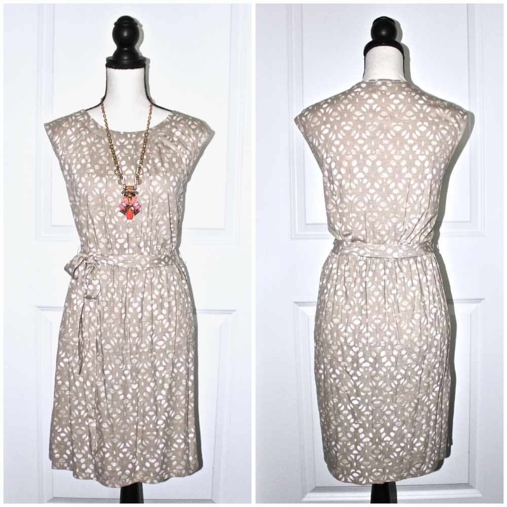 ANN TAYLOR LOFT Cream and White Sleeveless Dress